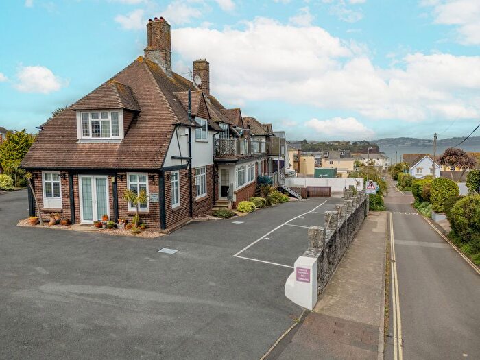 2 Bedroom Flat For Sale In Dartmouth Road, Paignton, TQ4