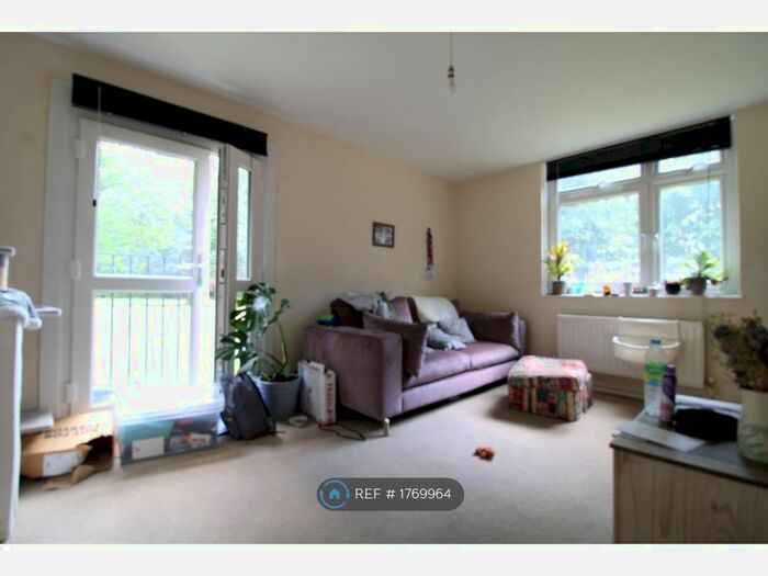 1 Bedroom Flat To Rent In Strathdon Drive, London, SW17