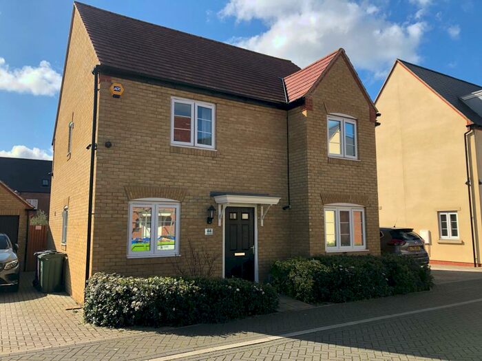 4 Bedroom Detached House To Rent In Wetherby Road, Kingsmere, Bicester, OX26