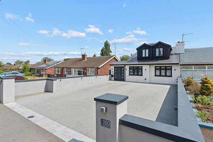 3 Bedroom Semi-Detached Bungalow For Sale In South Street, Whitstable, CT5