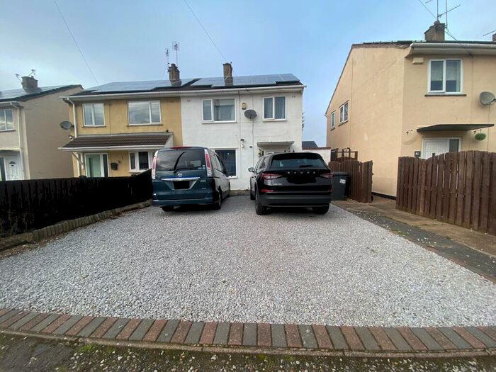 3 Bedroom House To Rent In Petersgate, Doncaster, DN5