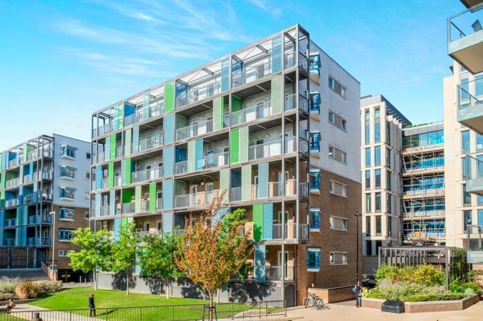 2 Bedroom Apartment To Rent In Warren Close, CB2