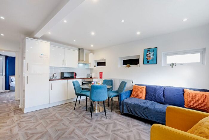 1 Bedroom Flat To Rent In Ayles Road, Yeading, Hayes, UB4