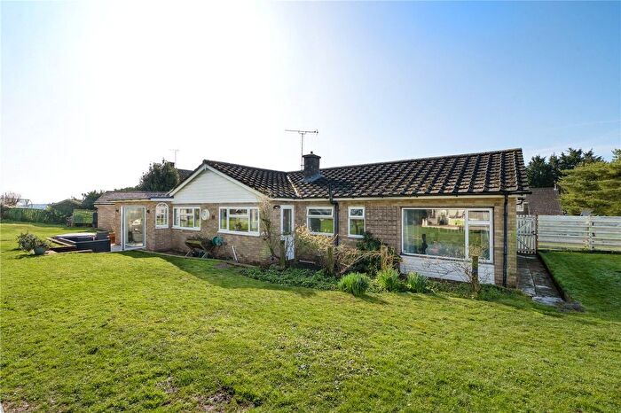 3 Bedroom Bungalow For Sale In Cherry Glebe, Mersham, Ashford, Kent, TN25