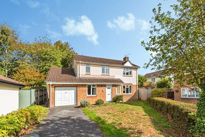 4 Bedroom Detached House For Sale In Caraway Drive, Swindon, Wiltshire, SN2