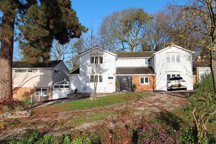 5 Bedroom Detached House For Sale In Woodbank, Glen Parva, Leicester, LE2