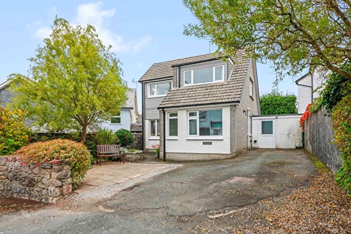 3 Bedroom Detached House For Sale In Church Street, South Brent, TQ10