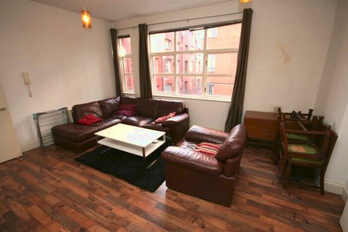 2 Bedroom Apartment To Rent In Tobacco Factory Iii, Naples Street Manchester, M4