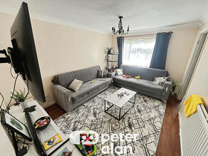 3 Bedroom House To Rent In Pennsylvania, Llanedeyrn, CF23