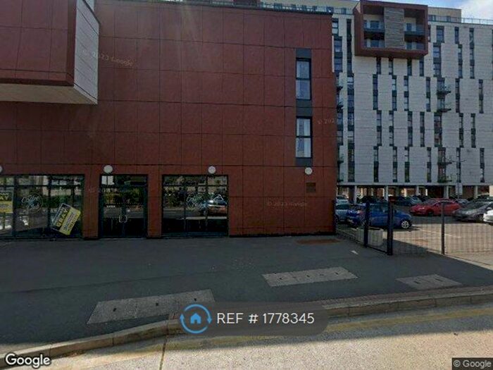 2 Bedroom Flat To Rent In Beaumont Court, Southend-On-Sea, SS2