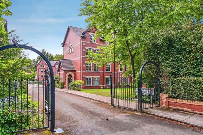 2 Bedroom Flat For Sale In Park Avenue, Mossley Hill, Liverpool, L18
