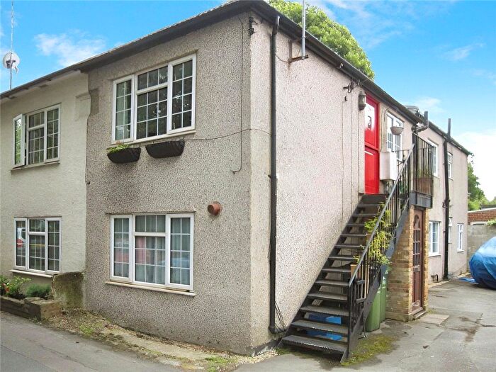 1 Bedroom Maisonette To Rent In Manor Place, Staines, Middlesex, TW18