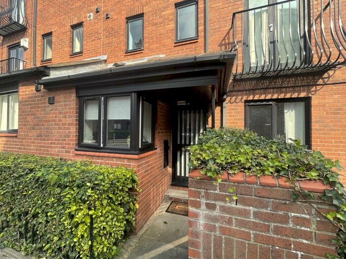 Apartment To Rent In Blackfriars Court, Newcastle City Centre, NE1