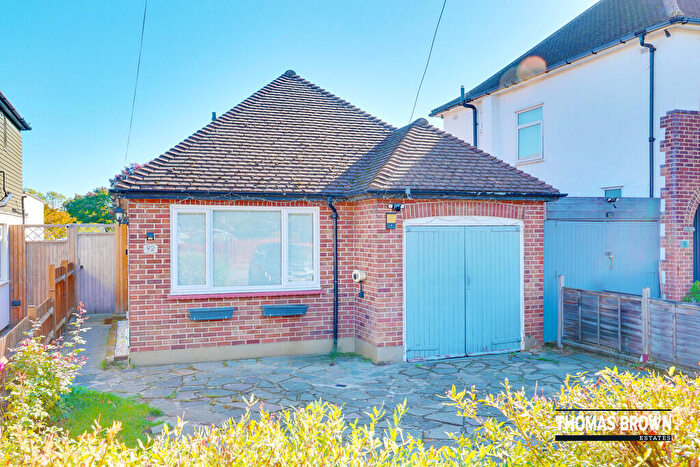 3 Bedroom Detached Bungalow For Sale In Lodge Crescent, Orpington, BR6