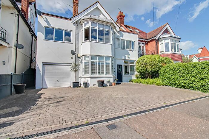 2 Bedroom Flat For Sale In Gloucester Terrace, Thorpe Bay, SS1
