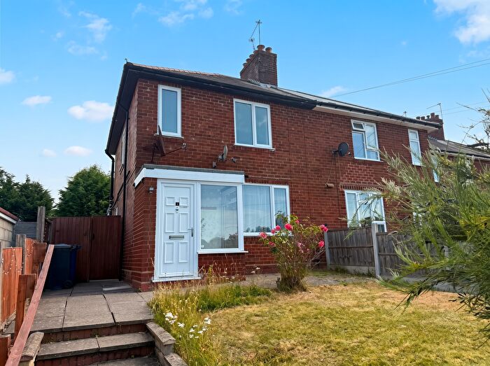 2 Bedroom Semi-Detached House To Rent In Walton Close, Halesowen, B63
