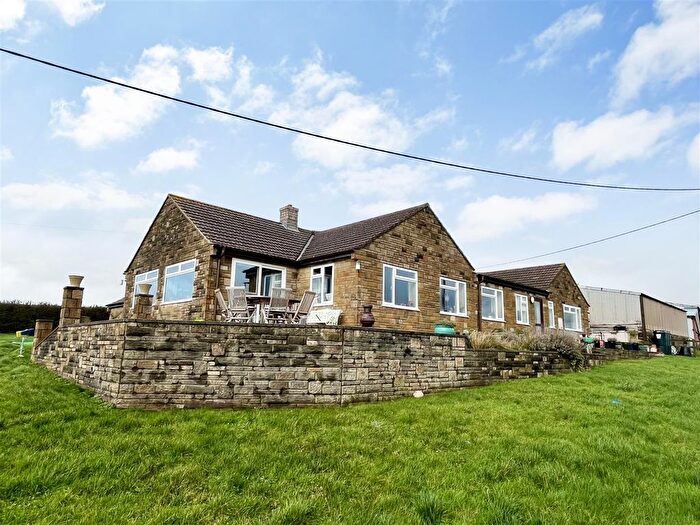 4 Bedroom Bungalow To Rent In Okeford Fitzpaine, Blandford Forum, DT11