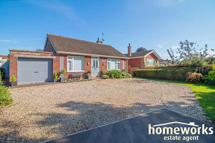 3 Bedroom Detached House For Sale In Rolling Pin Lane, Dereham, NR19