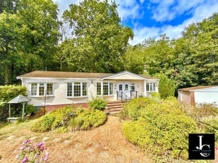 2 Bedroom Park Home For Sale In Tweedale Drive, Telford, Shropshire, TF7