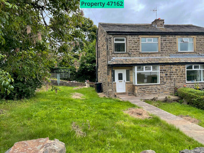 3 Bedroom Semi-Detached House To Rent In Moorview Grove, Keighley, BD21