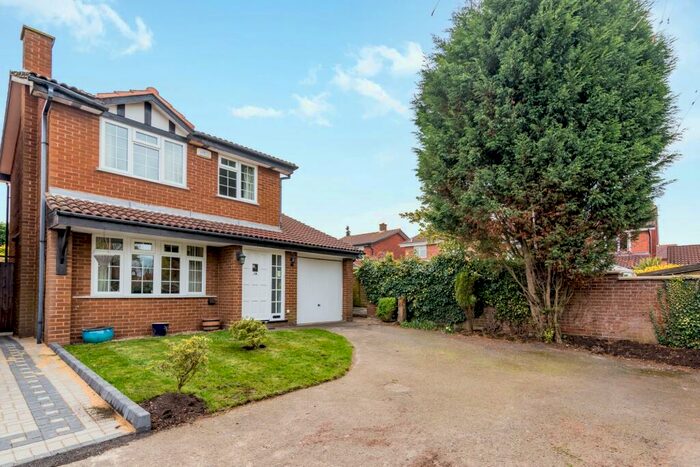 3 Bedroom Detached House To Rent In Beighton Close, Sutton Coldfield, B74