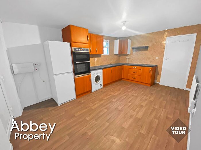 2 Bedroom Flat To Rent In Stratford Road, Luton, LU4