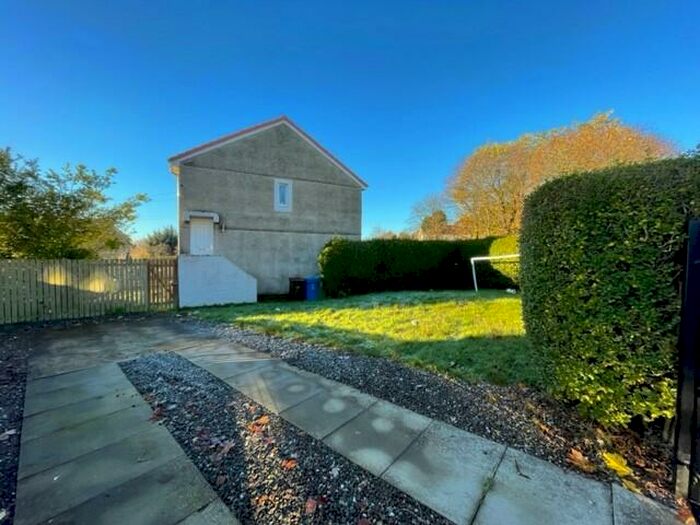 3 Bedroom Apartment To Rent In Northgate Road, Glasgow, G21