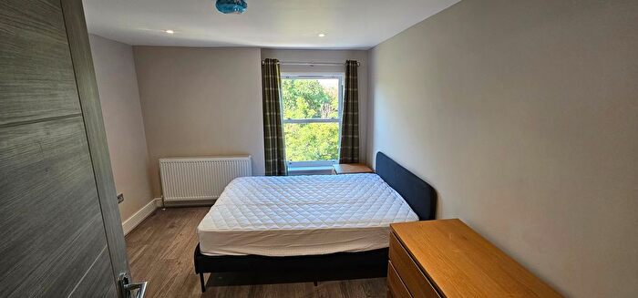 2 Bedroom Flat To Rent In Avon Road, London, SE4