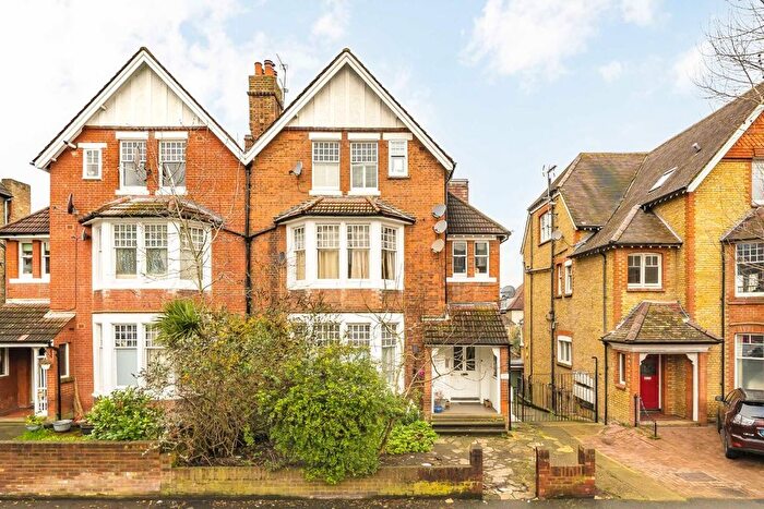 2 Bedroom Flat For Sale In Ambleside Avenue, Streatham, SW16