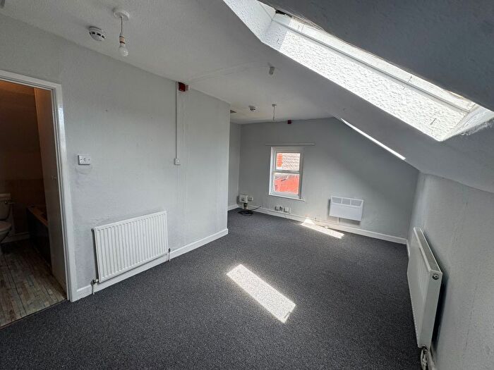 1 Bedroom Studio To Rent In Ombersley Road, Newport, NP20
