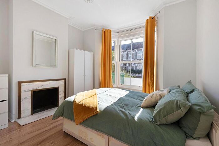 5 Bedroom Terraced House To Rent In Elcot Avenue, Peckham, SE15