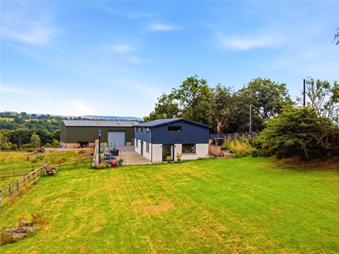 4 Bedroom Equestrian Facility For Sale In Greenhead Lane, Reedley, Burnley, Lancashire, BB12