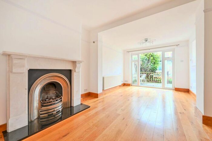 4 Bedroom End Of Terrace House To Rent In Wolsey Drive, Kingston, Kingston Upon Thames, KT2