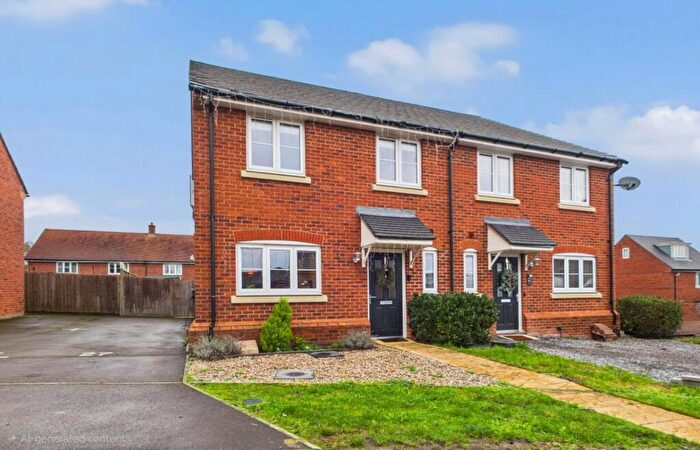 3 Bedroom Semi Detached House For Sale In Wilder Crescent, Spencers Wood, Reading, Berkshire, RG7