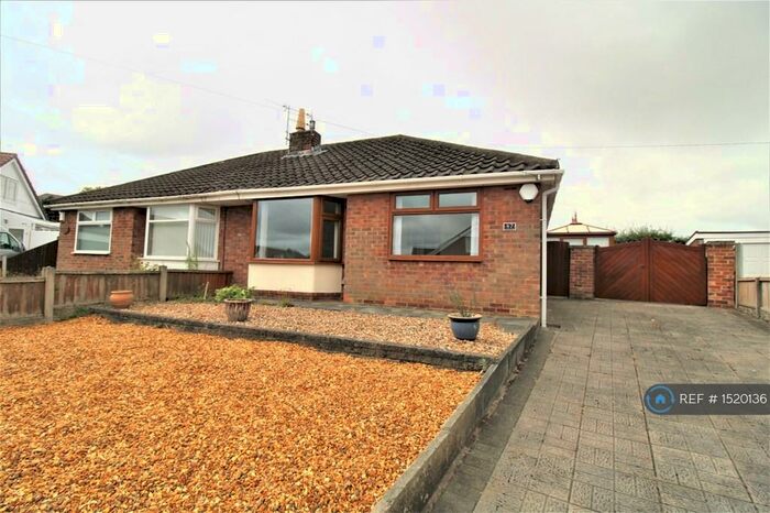 3 Bedroom Bungalow To Rent In Redwood Drive, Ormskirk, L39