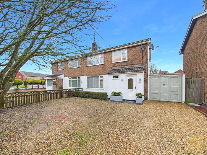 3 Bedroom Semi-Detached House For Sale In Casterton Road, Stamford, PE9