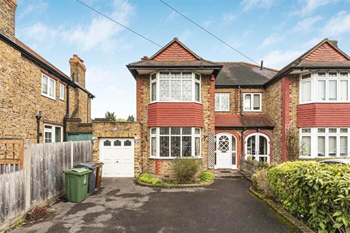 3 Bedroom Semi Detached House For Sale In Goldsborough Crescent, North Chingford, E4