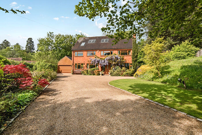 5 Bedroom Detached House For Sale In Knowl Hill Common, Knowl Hill, Reading, RG10