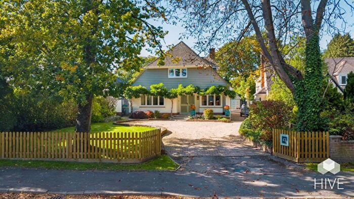 4 Bedroom Detached House For Sale In Chine Walk, West Parley, Ferndown, BH22