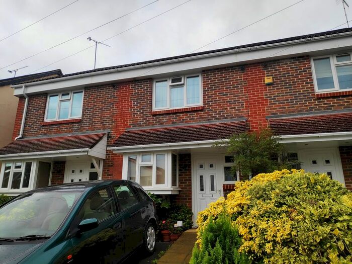 3 Bedroom Terraced House To Rent In Earlsbrook Road, Redhill RH1