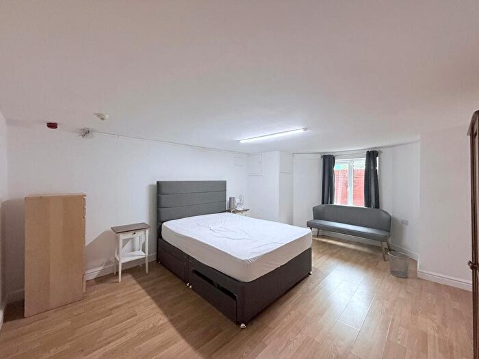 1 Bedroom House To Rent In Noel Street, Nottingham, NG7