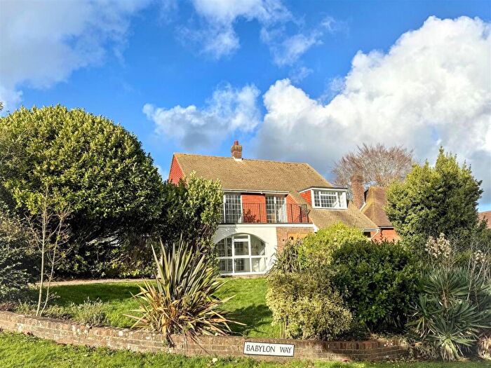 5 Bedroom Detached House For Sale In Babylon Way, Eastbourne, BN20