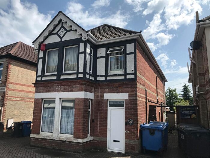 Studio To Rent In Ashley Road, Parkstone, Poole, BH14