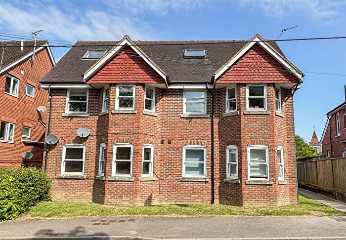 1 Bedroom Flat To Rent In High Street, Buxted, TN22