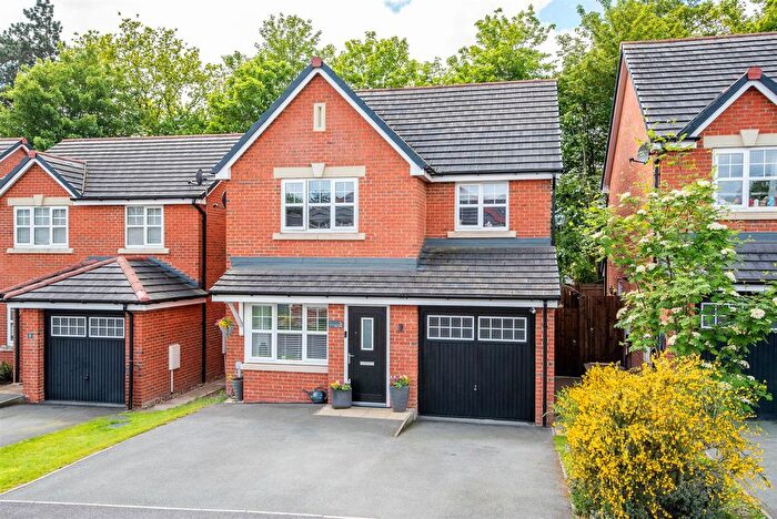 4 Bedroom Detached House For Sale In Elm Close, Bowgreave, Preston, PR3