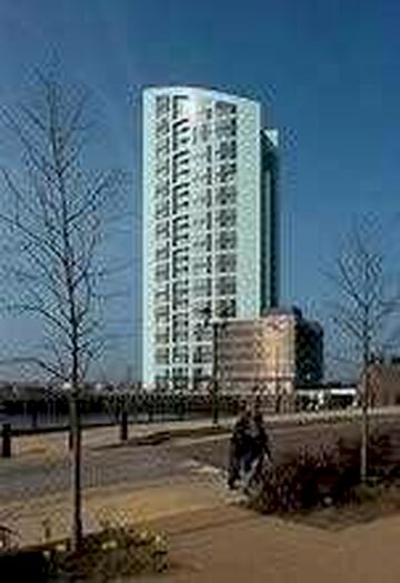2 Bedroom Flat To Rent In Alexandra Tower, Princes Parade, Liverpool, L3