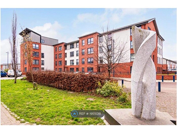 2 Bedroom Flat To Rent In Oatlands Square, Glasgow, G5