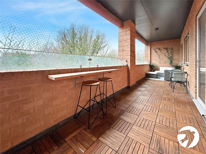 2 Bedroom Flat For Sale In Boomtown Apartments, Progressive Close, Sidcup, Kent, DA14