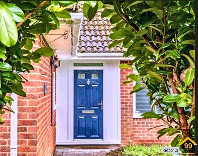 4 Bedroom Detached Bungalow For Sale In Lambourne Close, Thruxton, Andover, Hampshire, SP11
