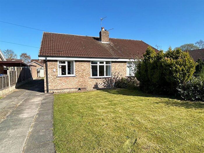 2 Bedroom Semi-Detached Bungalow To Rent In Plantation Drive, Barlby, Selby, YO8